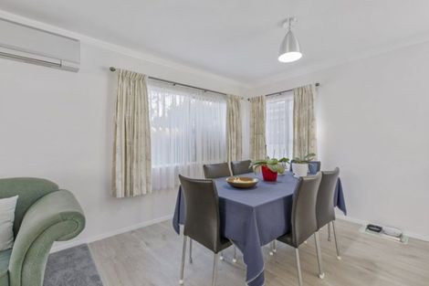 Photo of property in 2/59 Youngs Road, Papakura, 2110