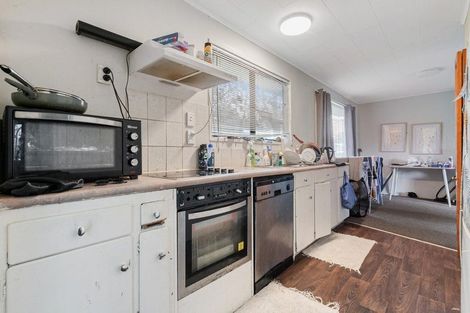 Photo of property in 96 Kayes Road, Pukekohe, 2120