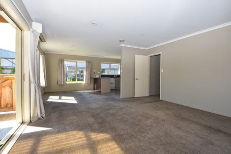 Photo of property in 40a William Wong Place, Carterton, 5713