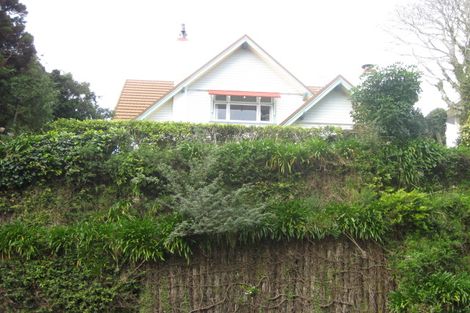 Photo of property in 81 Belt Road, New Plymouth, 4310