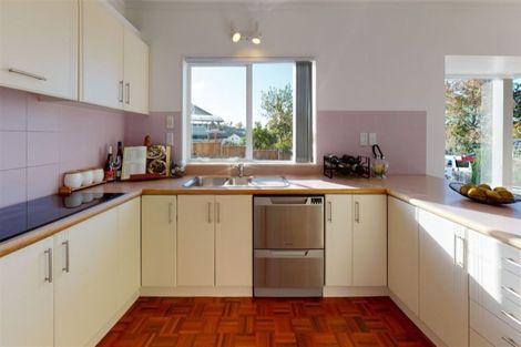 Photo of property in 78 Lagoon Way, West Harbour, Auckland, 0618