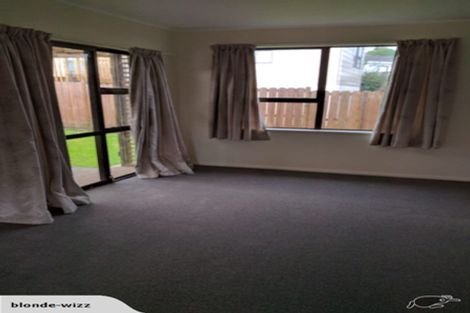 Photo of property in 2/67 Sunvue Road, Glen Eden, Auckland, 0602