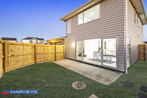 Photo of property in 16 Kauri Heart Avenue, Takanini, 2112