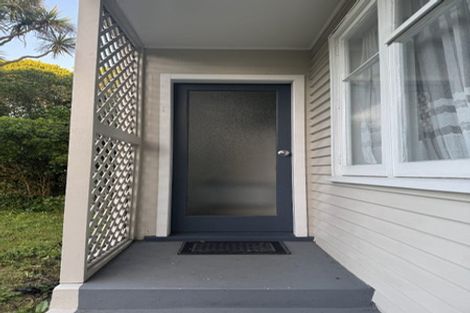 Photo of property in 90 Broderick Road, Johnsonville, Wellington, 6037