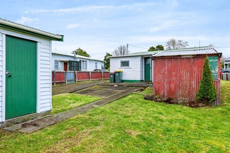 Photo of property in 12 Mills Street, Eltham, 4322
