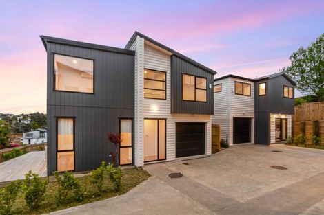 Photo of property in 165d Wiseley Road, West Harbour, Auckland, 0618