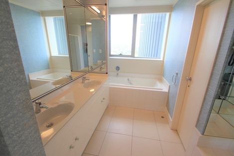 Photo of property in Shangri La Apartments, 7/97 Jervois Road, Herne Bay, Auckland, 1011