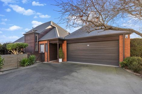Photo of property in 2/433 Memorial Avenue, Burnside, Christchurch, 8053