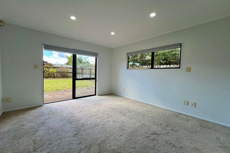 Photo of property in 8 Shankill Place, East Tamaki, Auckland, 2013