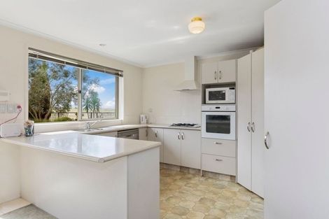 Photo of property in 59 Gibson Place, Papamoa Beach, Papamoa, 3118