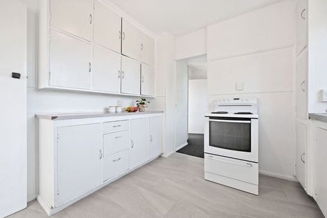Photo of property in 15 Allenby Street, Bader, Hamilton, 3206