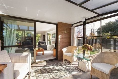 Photo of property in 1/124 Hamilton Avenue, Ilam, Christchurch, 8041