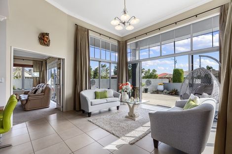 Photo of property in 1 Saratoga Court, Papamoa Beach, Papamoa, 3118