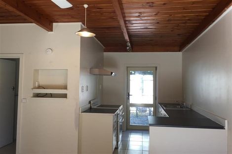 Photo of property in Acacia Flats, 1/205 Waikawa Road, Waikawa, Picton, 7220
