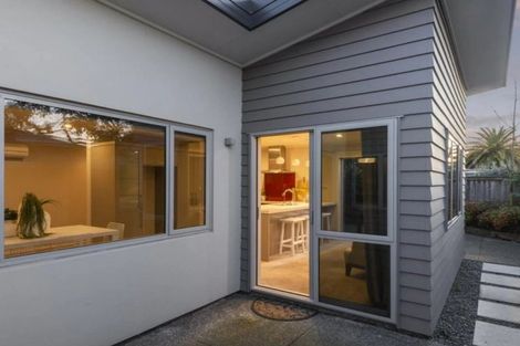 Photo of property in 37 Sherborne Street, St Albans, Christchurch, 8014