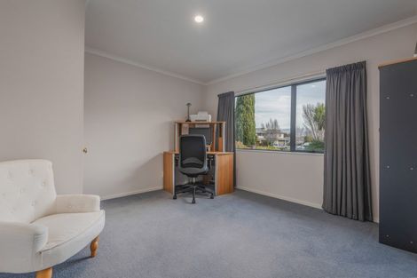 Photo of property in 11 Colorado Crescent, Milson, Palmerston North, 4414
