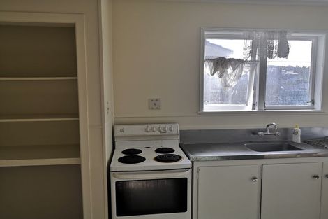 Photo of property in 3 Manapouri Place, Pakuranga Heights, Auckland, 2010