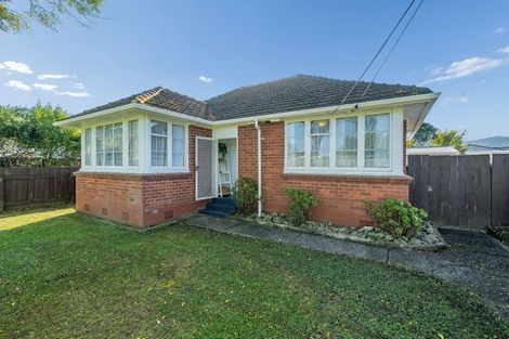 Photo of property in 82 Pine Avenue, Ebdentown, Upper Hutt, 5018
