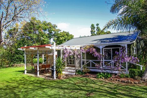 Photo of property in 16 Kendall Road, Kerikeri, 0230