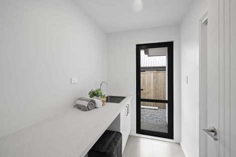 Photo of property in 8 Dray Place, Halswell, Christchurch, 8025