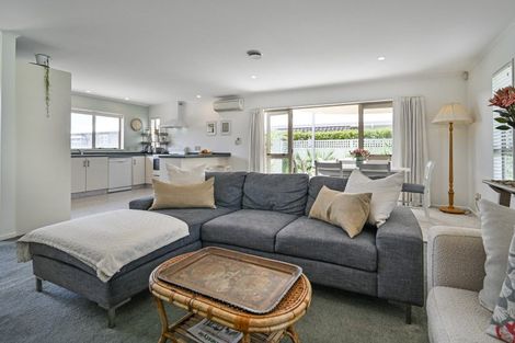 Photo of property in 903a Victoria Street, Parkvale, Hastings, 4122