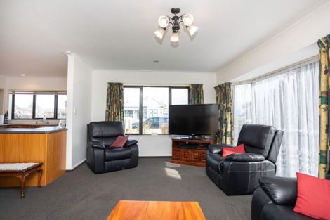 Photo of property in 45 Barraud Street, Dannevirke, 4930
