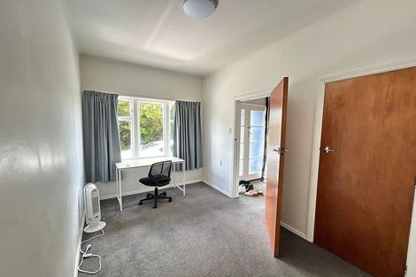 Photo of property in 127 Broderick Road, Johnsonville, Wellington, 6037