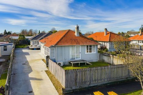 Photo of property in 1/45 Ross Crescent, Fairfield, Hamilton, 3214