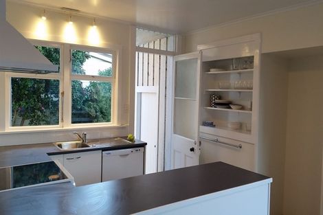 Photo of property in 598 Ferguson Street, Terrace End, Palmerston North, 4410