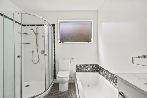 Photo of property in 1/38 Kings Crescent, Hutt Central, Lower Hutt, 5010