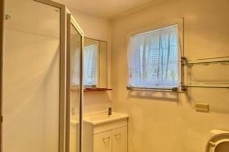 Photo of property in 98 Hillsborough Road, Hillsborough, Auckland, 1042