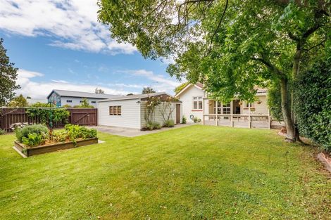 Photo of property in 247 College Street, West End, Palmerston North, 4412