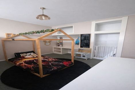 Photo of property in 13 Chester Street, Waverley, 4510