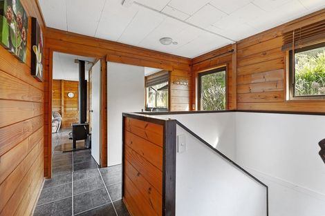 Photo of property in 37 Westhaven Drive, Tawa, Wellington, 5028