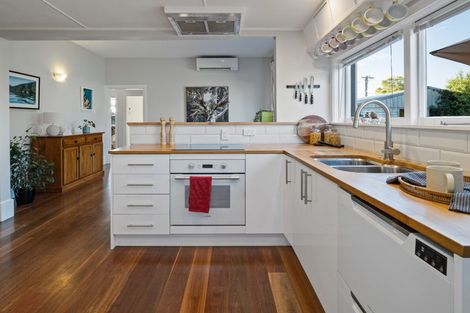 Photo of property in 44 Coopers Road, Dallington, Christchurch, 8061