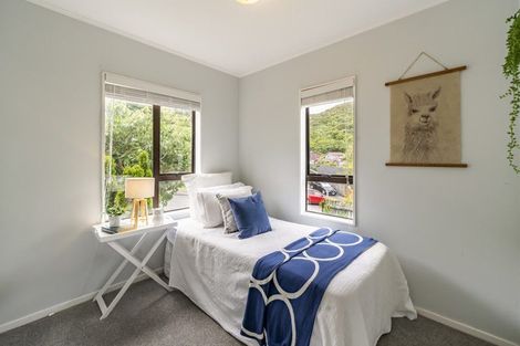 Photo of property in 66 Woodhouse Avenue, Karori, Wellington, 6012