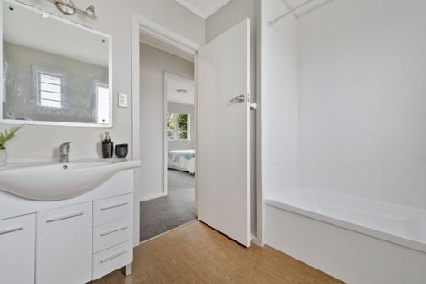 Photo of property in 15 Thomson Avenue, Dinsdale, Hamilton, 3204