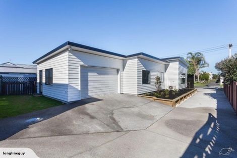 Photo of property in 77a Simpson Road, Papamoa Beach, Papamoa, 3118