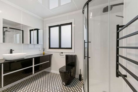 Photo of property in 14 Victory Road, Fairy Springs, Rotorua, 3015