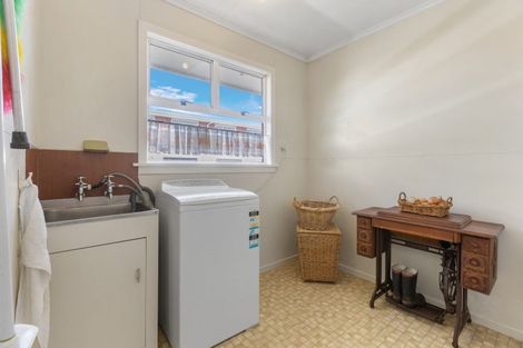 Photo of property in 1/239 Carrington Street, Vogeltown, New Plymouth, 4310