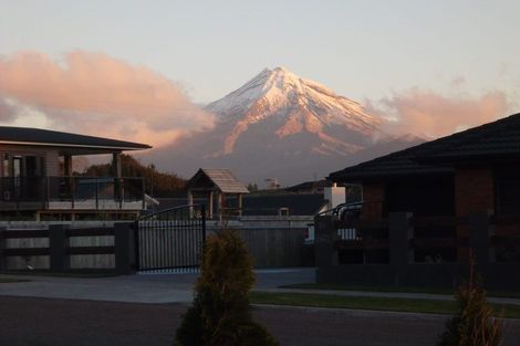 Photo of property in 23 Ainslee Street, Highlands Park, New Plymouth, 4312
