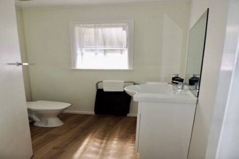 Photo of property in 9 Kowhai Street, Tawa, Wellington, 5028