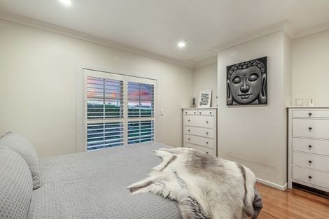 Photo of property in 1/42 Manuka Road, Glenfield, Auckland, 0629