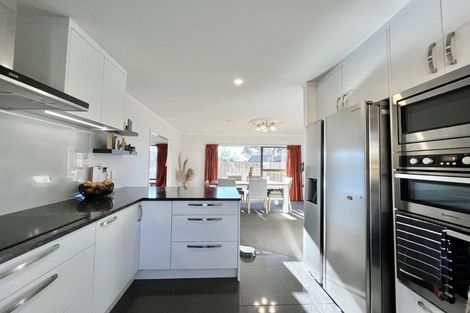 Photo of property in 9 Syntax Place, Conifer Grove, Takanini, 2112