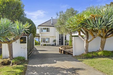 Photo of property in 95 Tiri Road, Tindalls Beach, Whangaparaoa, 0930