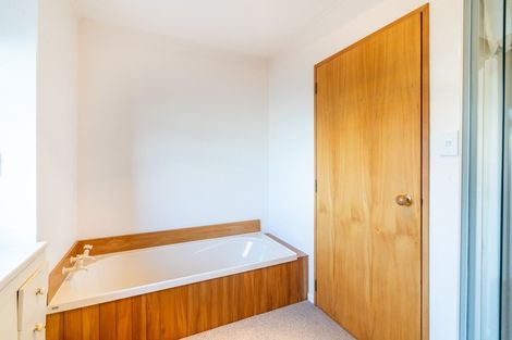 Photo of property in 6a Duke Street, Gore, 9710