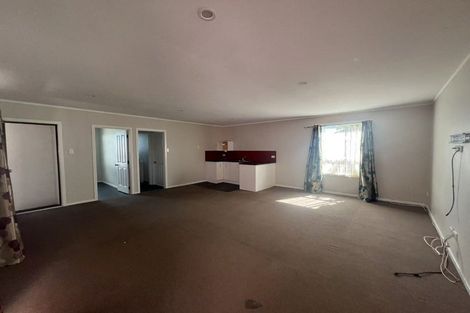 Photo of property in 11 Vimy Place, Mangere, Auckland, 2022