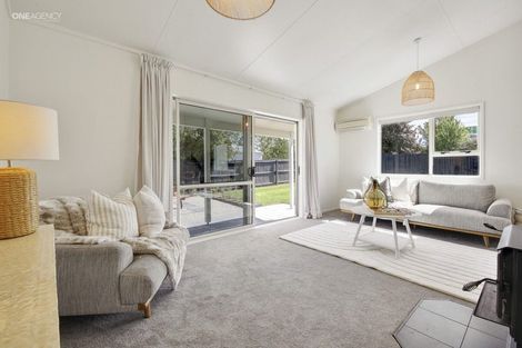 Photo of property in 8 Thorne Place, Rangiora, 7400