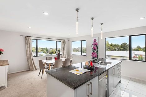 Photo of property in 203a Don Buck Road, Massey, Auckland, 0614