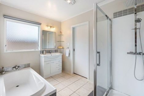 Photo of property in 1/16 Valecrest Place, Bayview, Auckland, 0629